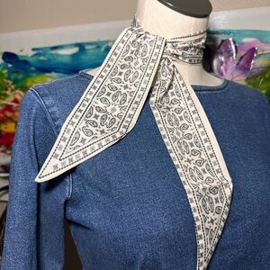 Paisley Print Scarf in Black and White